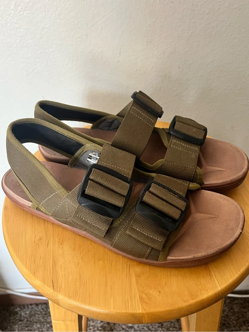 Astral men’s Webber M’s Sandals Sz 9 Olive Green